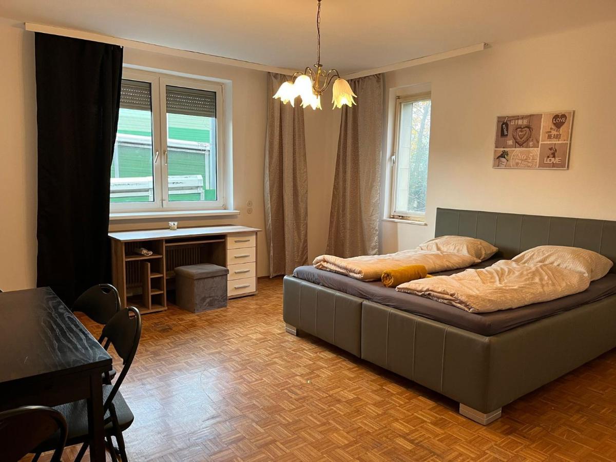 Breathtaking Shared Villa Near Danube River /W Garden And Parking Виена Екстериор снимка