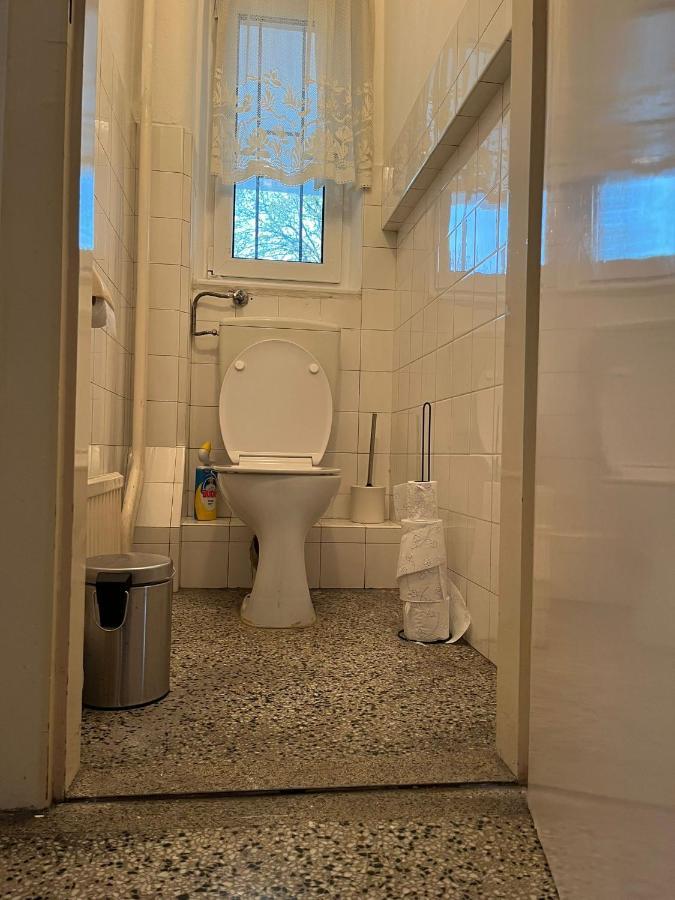 Breathtaking Shared Villa Near Danube River /W Garden And Parking Виена Екстериор снимка