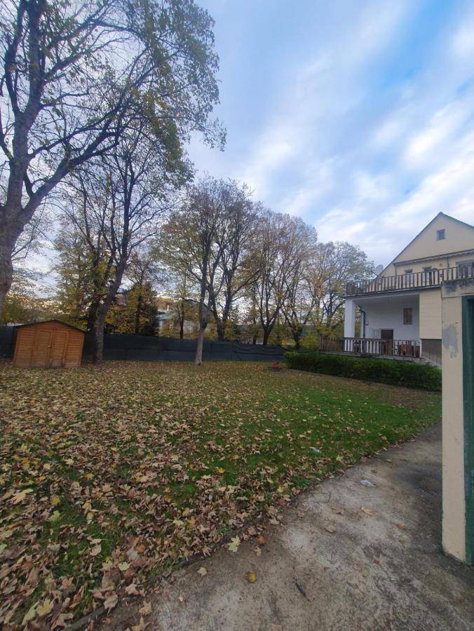 Breathtaking Shared Villa Near Danube River /W Garden And Parking Виена Екстериор снимка
