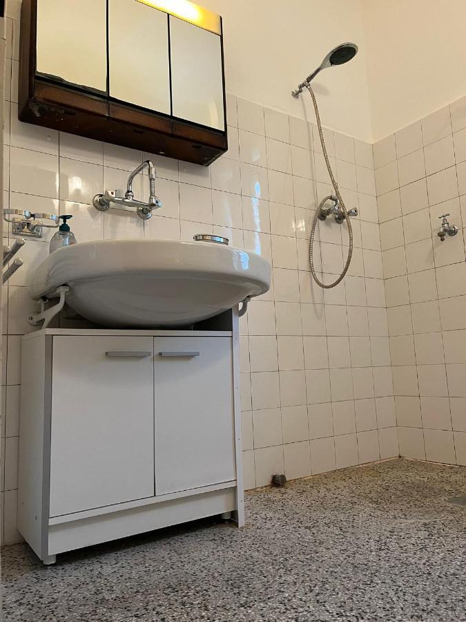 Breathtaking Shared Villa Near Danube River /W Garden And Parking Виена Екстериор снимка